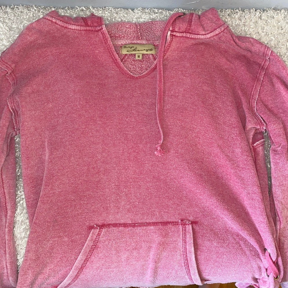 sweatshirt